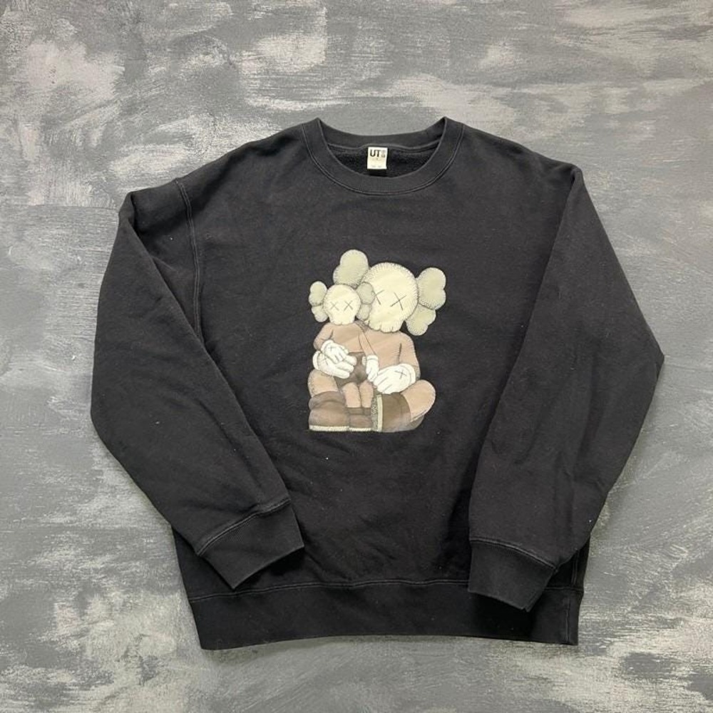 Vintageβ Kaws Uniqlo Sweatshirt Mens Medium Black Companion